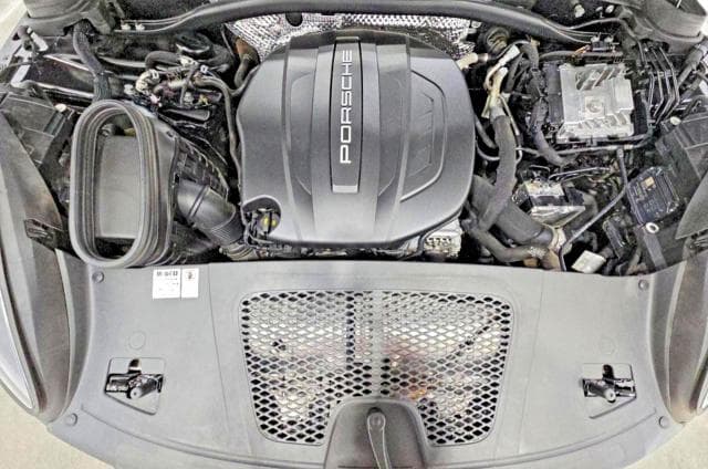 2021 PORSCHE MACAN 7