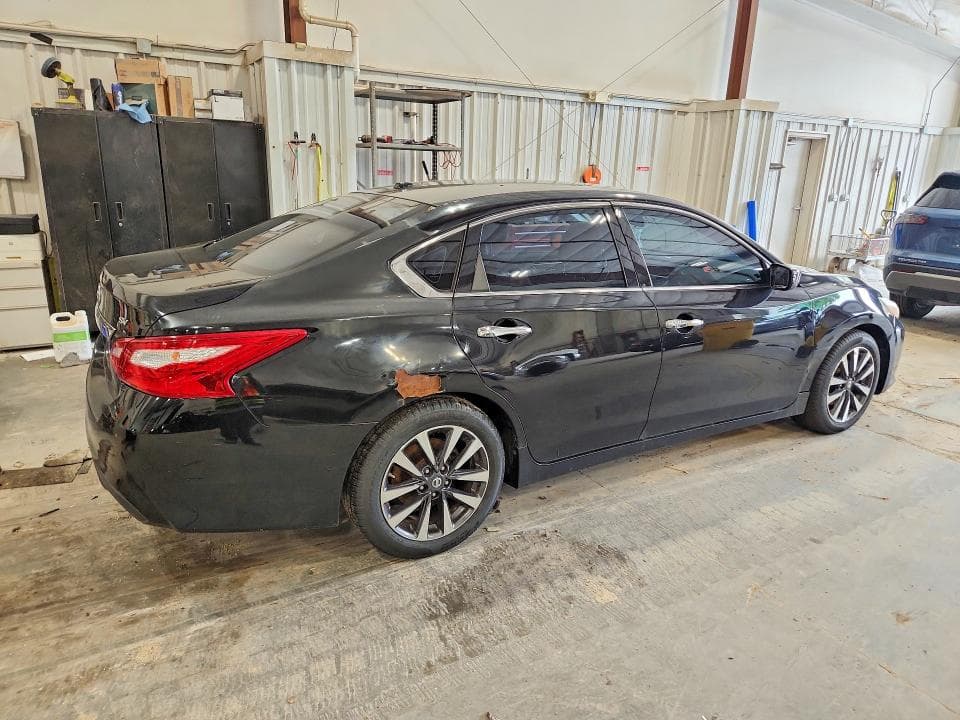 2017 NISSAN ALTIMA 2.5 SV 3