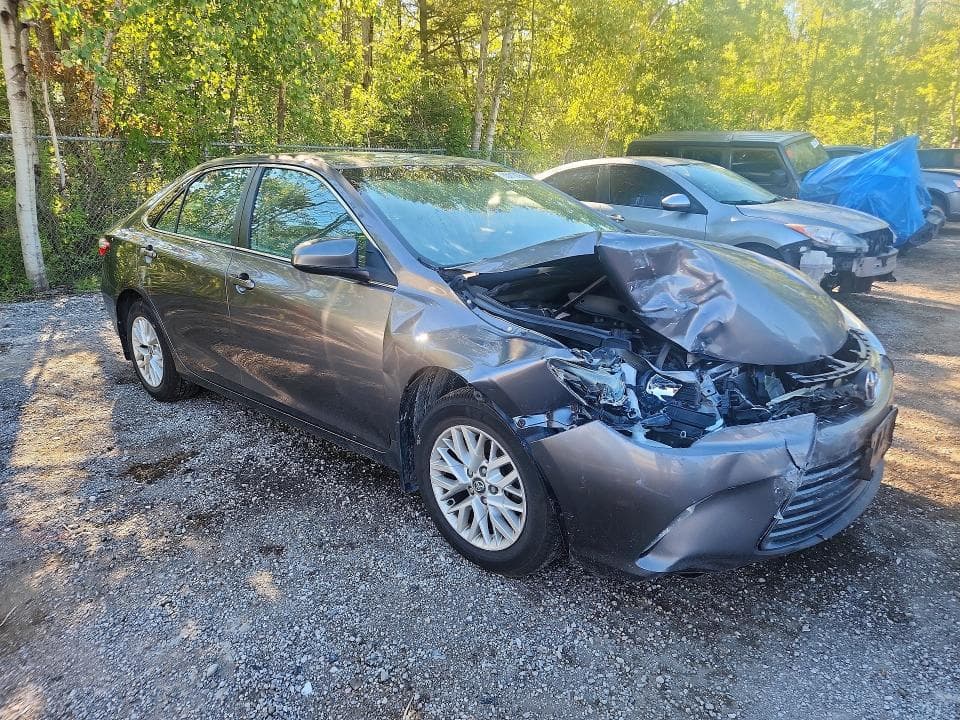 2017 TOYOTA CAMRY LE 4
