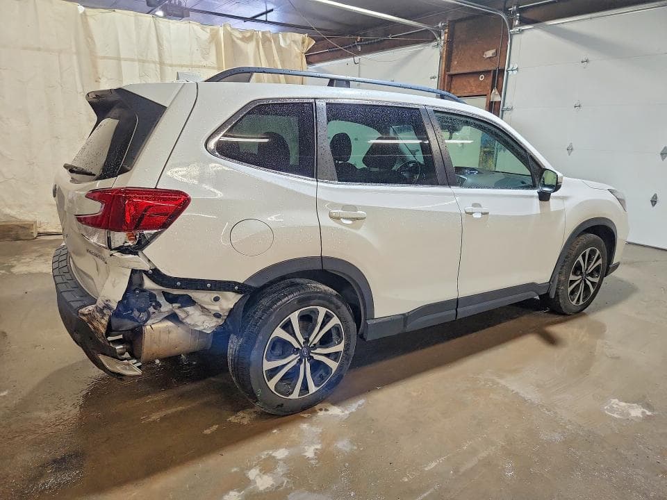2021 SUBARU FORESTER LIMITED 3