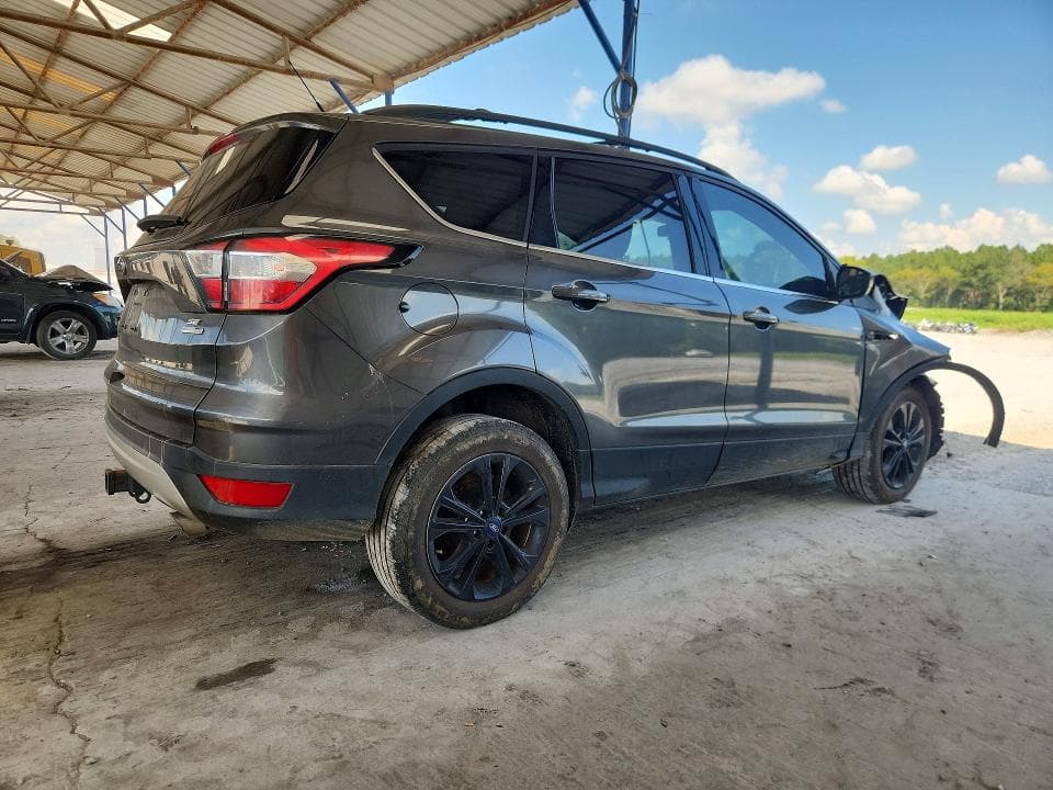 2018 FORD ESCAPE SE 3