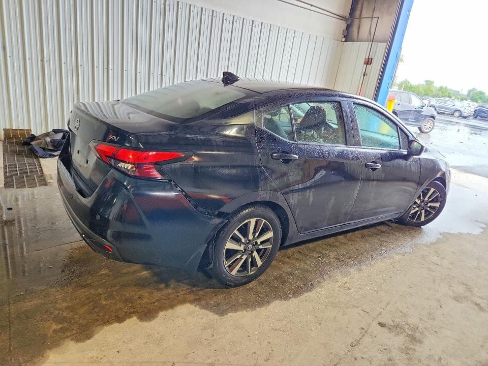 2020 NISSAN VERSA SV 3