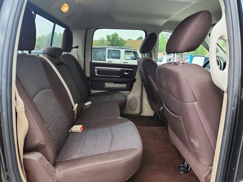 2017 RAM 1500 SLT 10