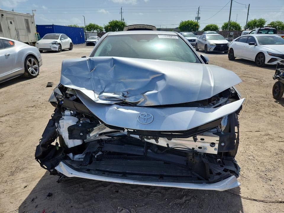 2026 TOYOTA CAMRY LE 5