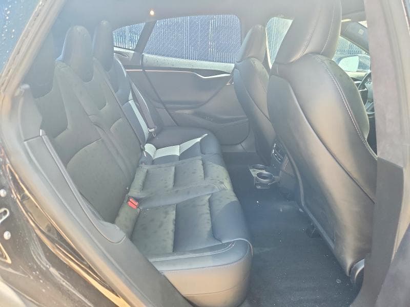 2020 TESLA MODEL S 10