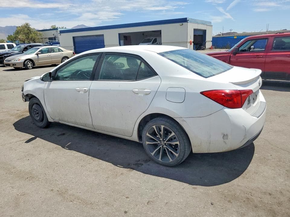 2017 TOYOTA COROLLA SE 2