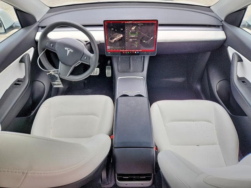2022 TESLA MODEL Y 8