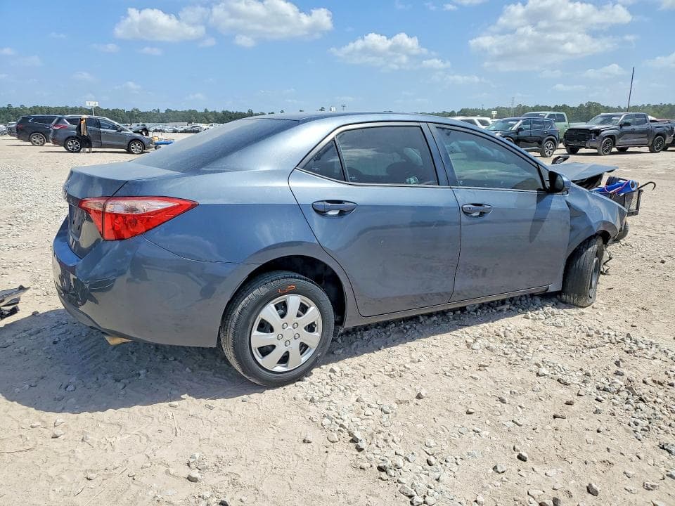 2017 TOYOTA COROLLA L 3