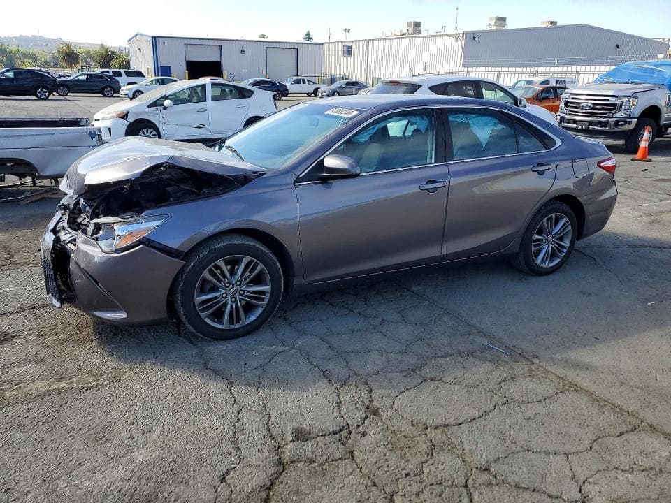 2017 TOYOTA CAMRY SE