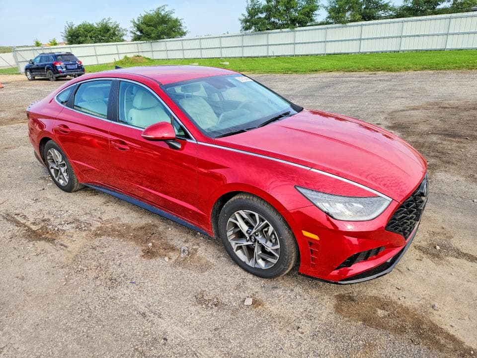 2022 HYUNDAI SONATA SEL 4