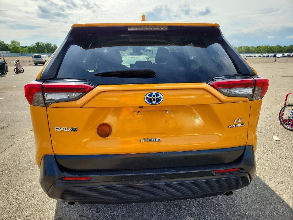 2019 TOYOTA RAV4 LE 6
