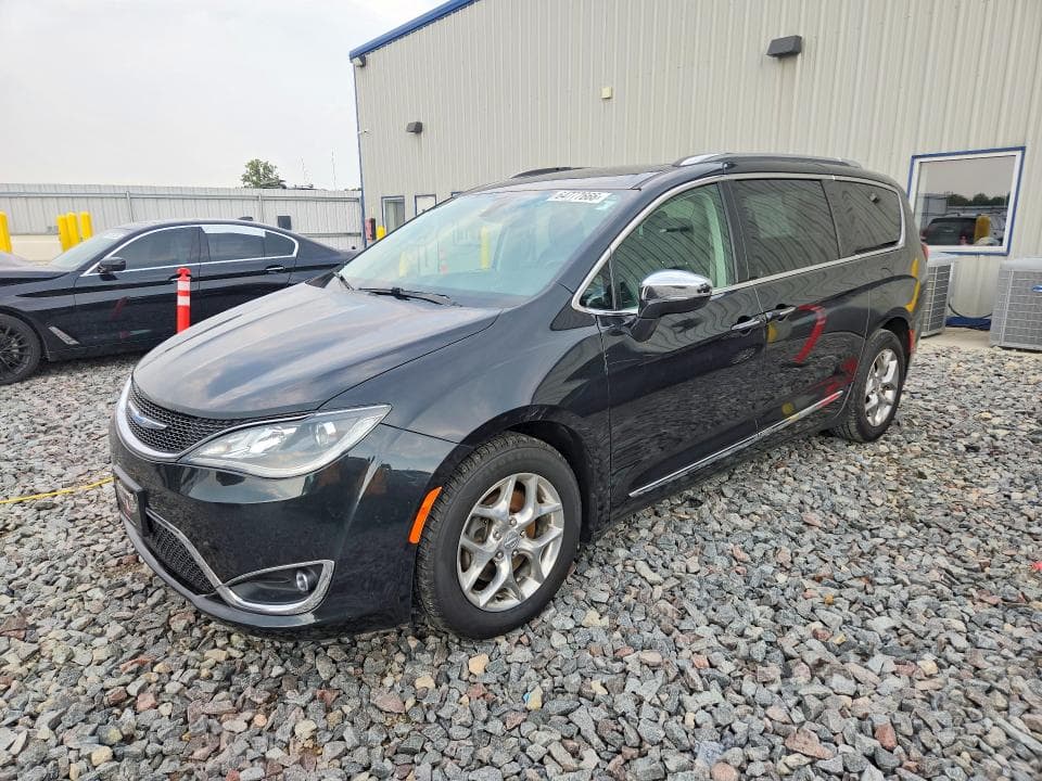 2018 CHRYSLER PACIFICA LIMITED - 1