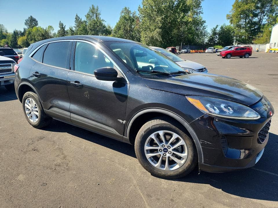2020 FORD ESCAPE SE 4