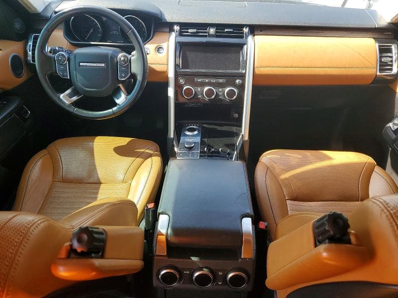 2017 LAND ROVER DISCOVERY HSE LUXURY 8