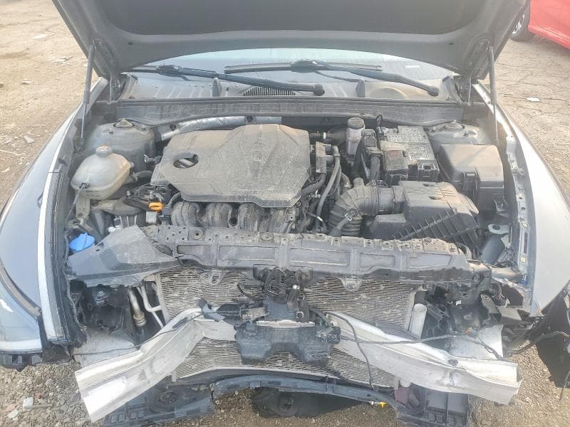 2021 HYUNDAI SONATA SE 11