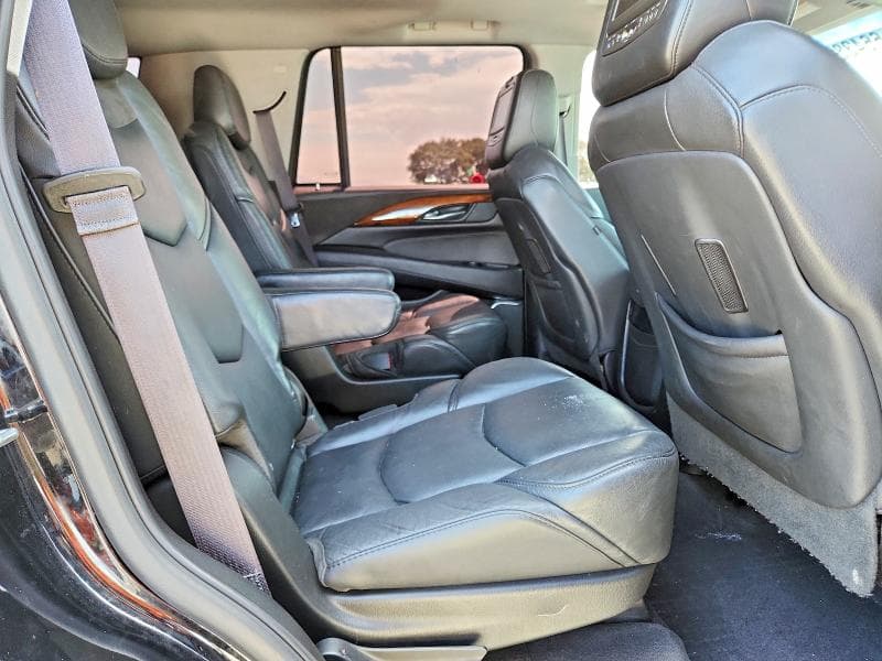 2017 CADILLAC ESCALADE LUXURY 11