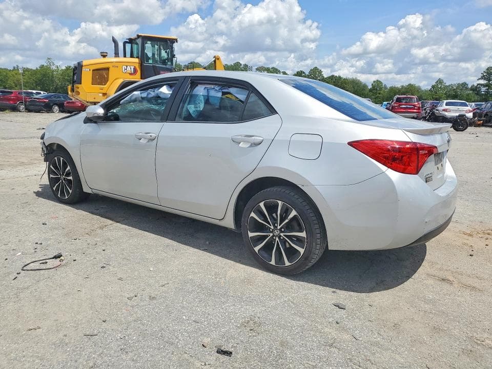 2018 TOYOTA COROLLA SE 2