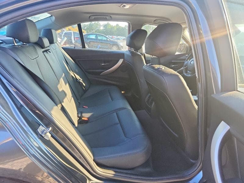 2017 BMW 320 I 10