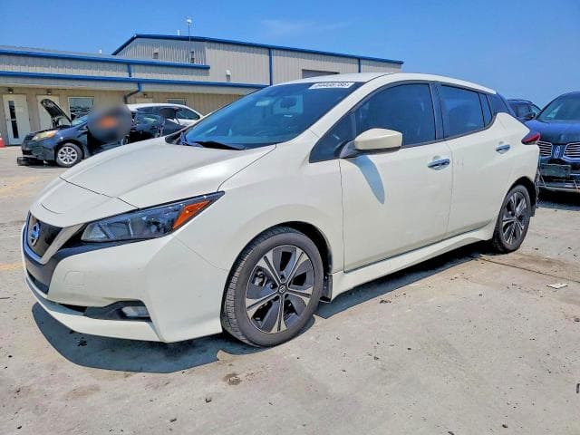 2022 NISSAN LEAF SV - 1