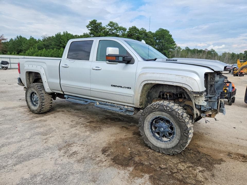 2018 GMC SIERRA K2500 DENALI 4