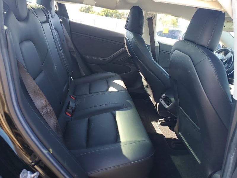 2018 TESLA MODEL 3 10