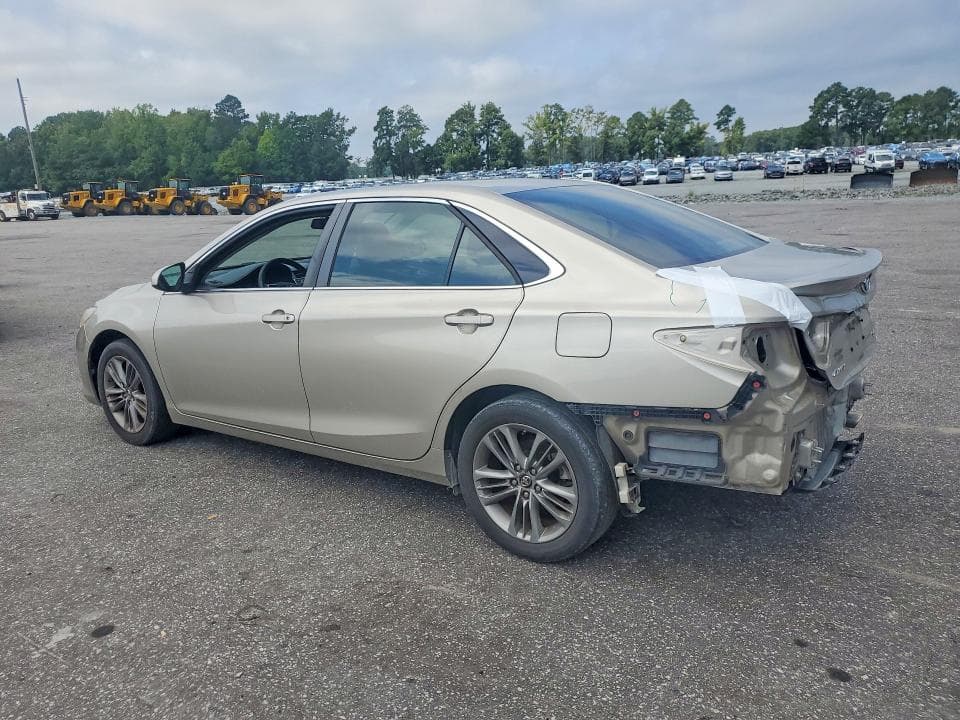 2017 TOYOTA CAMRY SE 2