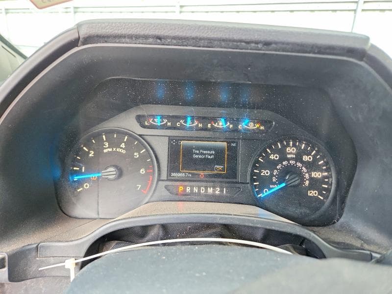 2017 FORD F150 SUPERCREW 9