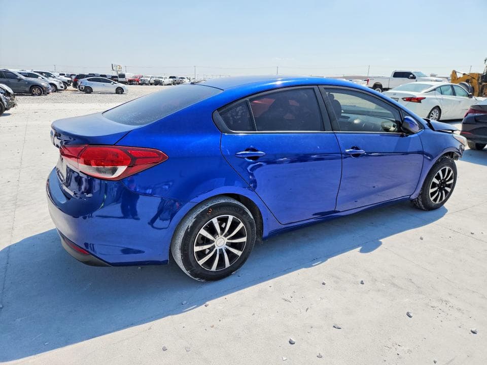 2017 KIA FORTE LX 3