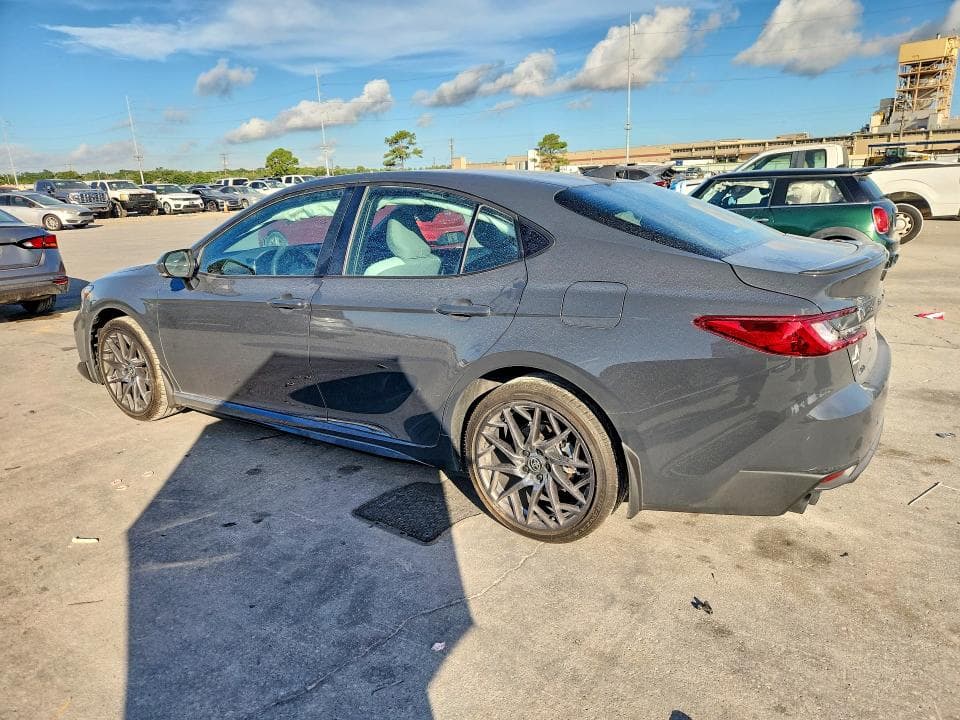 2026 TOYOTA CAMRY SE 2