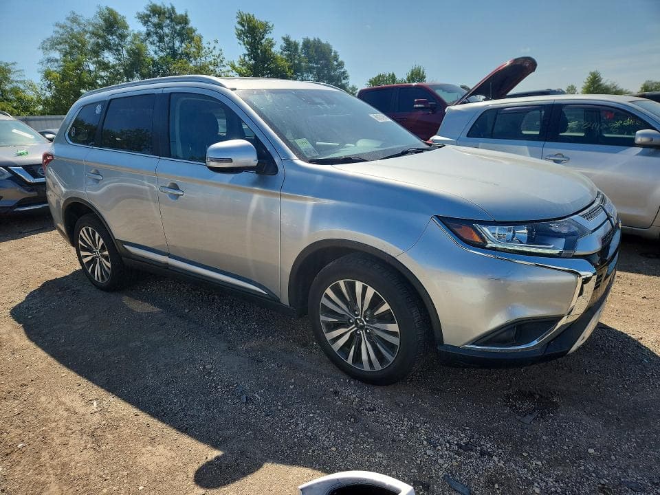 2020 MITSUBISHI OUTLANDER SE 4