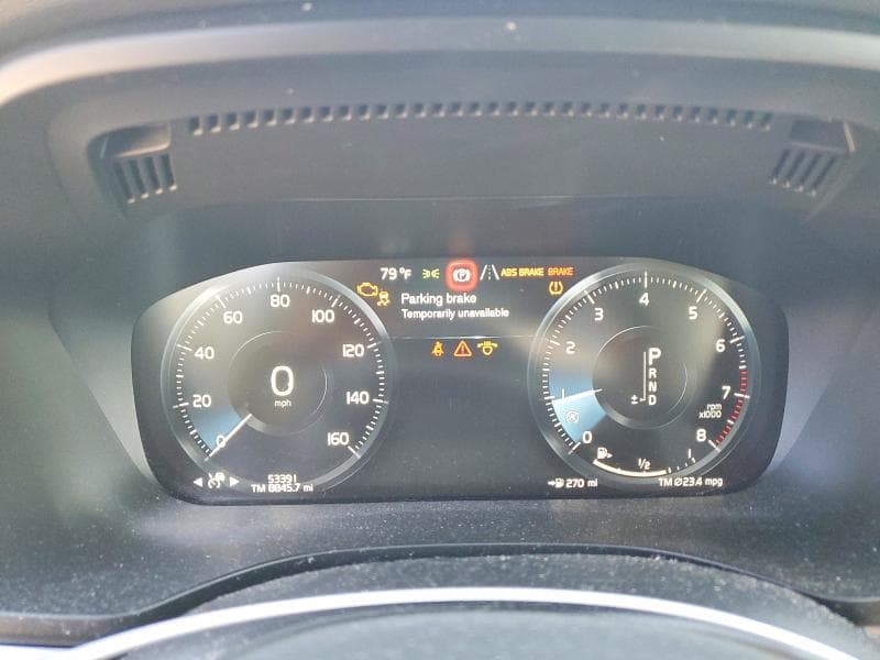 2021 VOLVO XC60 T5 MOMENTUM 9