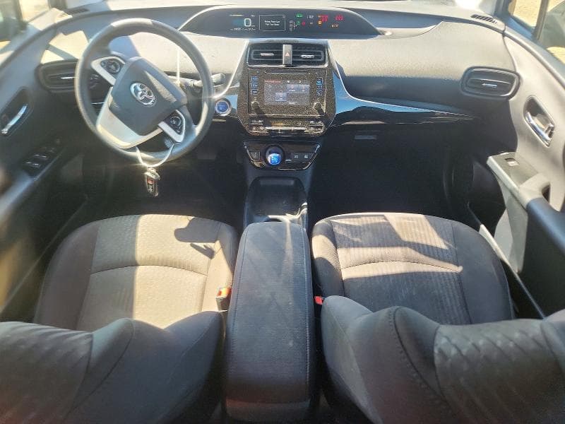 2017 TOYOTA PRIUS TWO 8