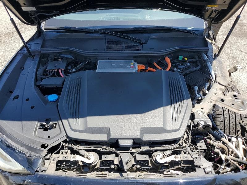 2021 AUDI E-TRON PREMIUM 12