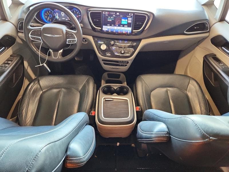 2022 CHRYSLER PACIFICA TOURING L 8