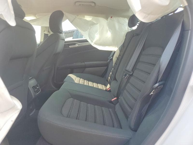 2019 FORD FUSION SE 10
