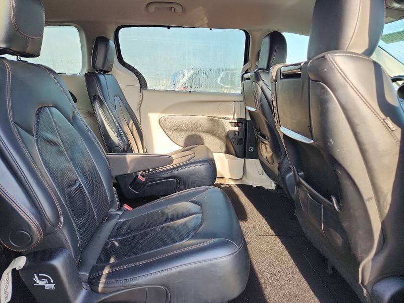 2018 CHRYSLER PACIFICA TOURING L PLUS 11