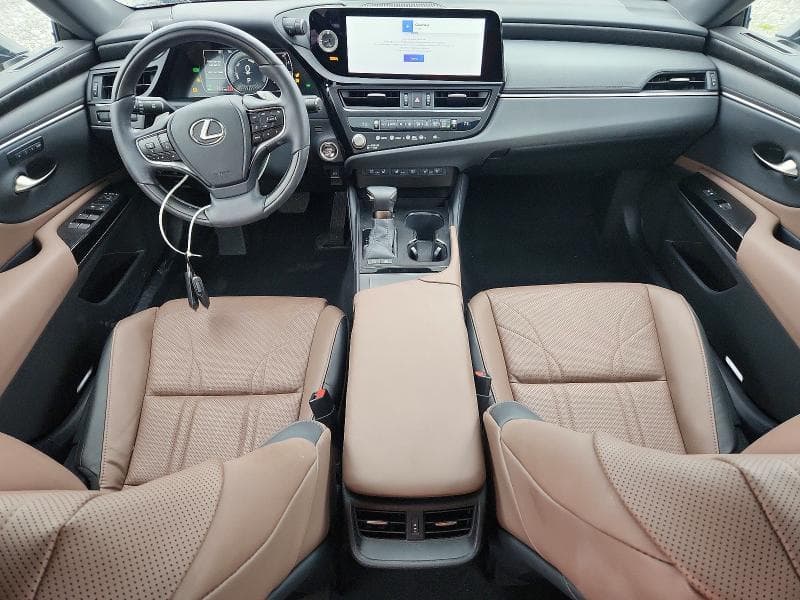 2025 LEXUS ES 300H LUXURY 8