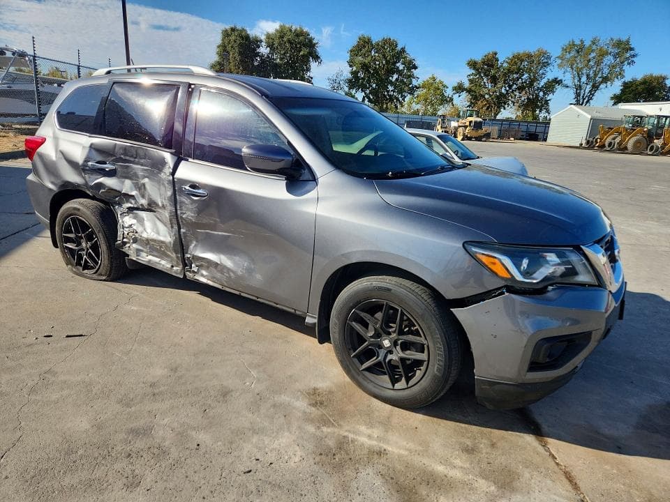 2018 NISSAN PATHFINDER S 4
