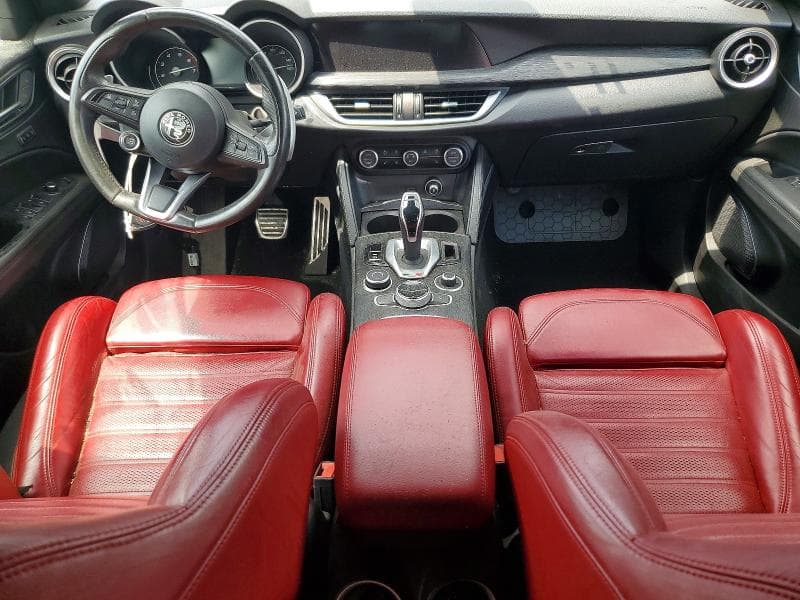 2022 ALFA ROMEO STELVIO 8