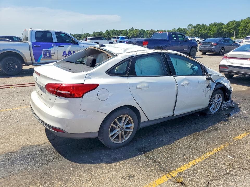 2017 FORD FOCUS SE 3