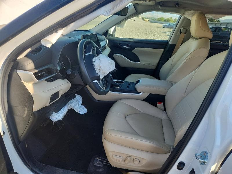 2025 TOYOTA HIGHLANDER HYBRID XLE 7