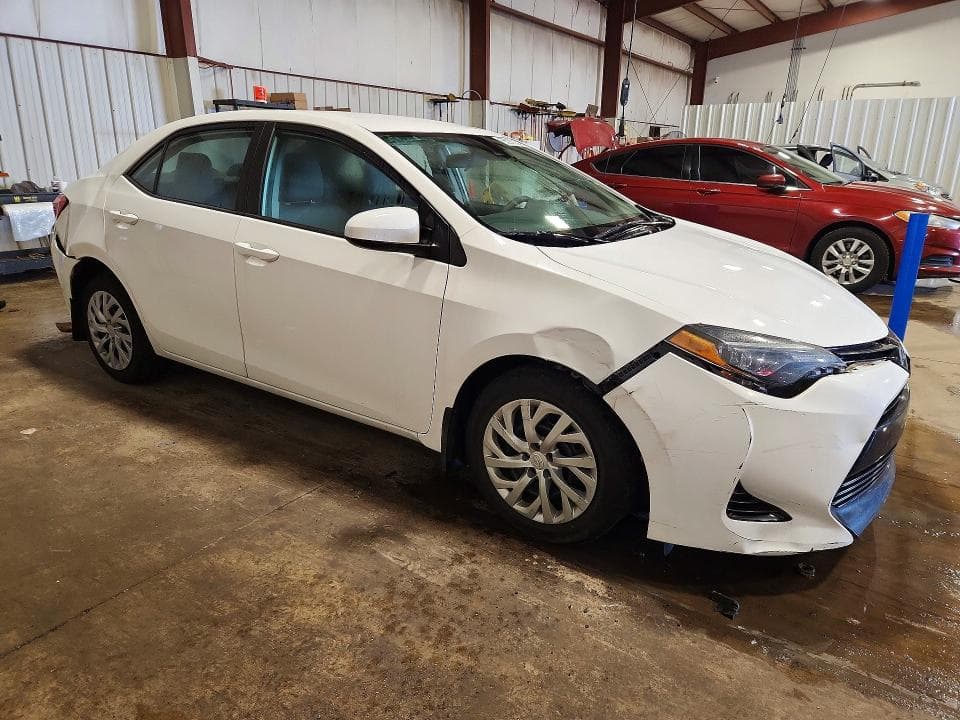 2018 TOYOTA COROLLA LE 4