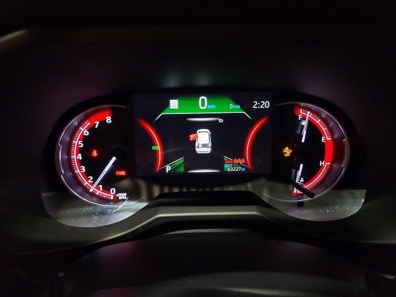 2024 TOYOTA RAV4 XLE 9