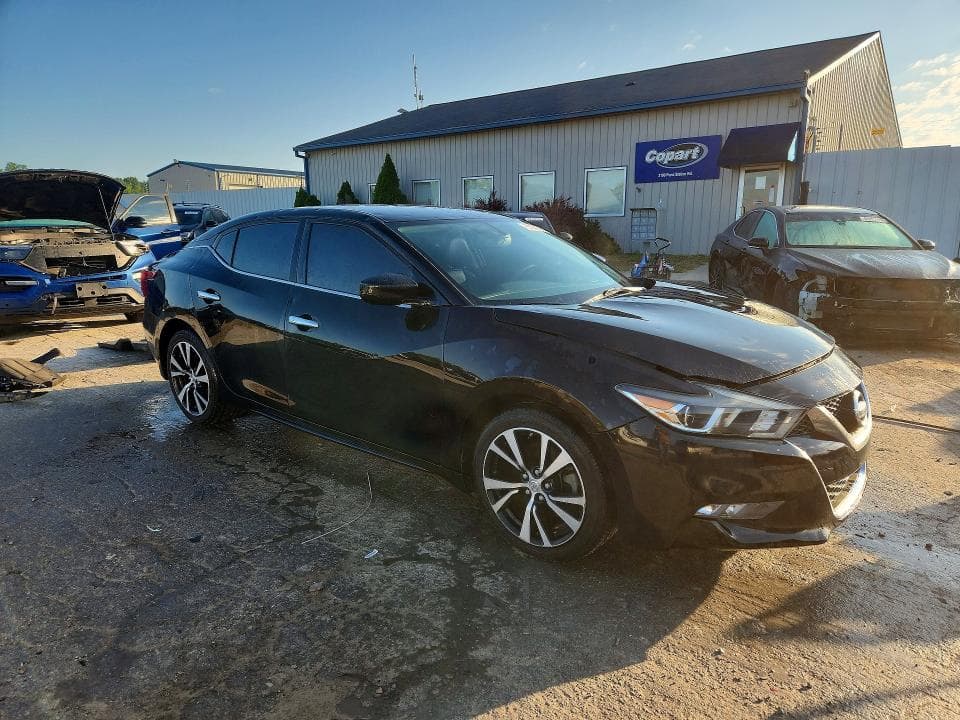 2018 NISSAN MAXIMA 3.5 S 4