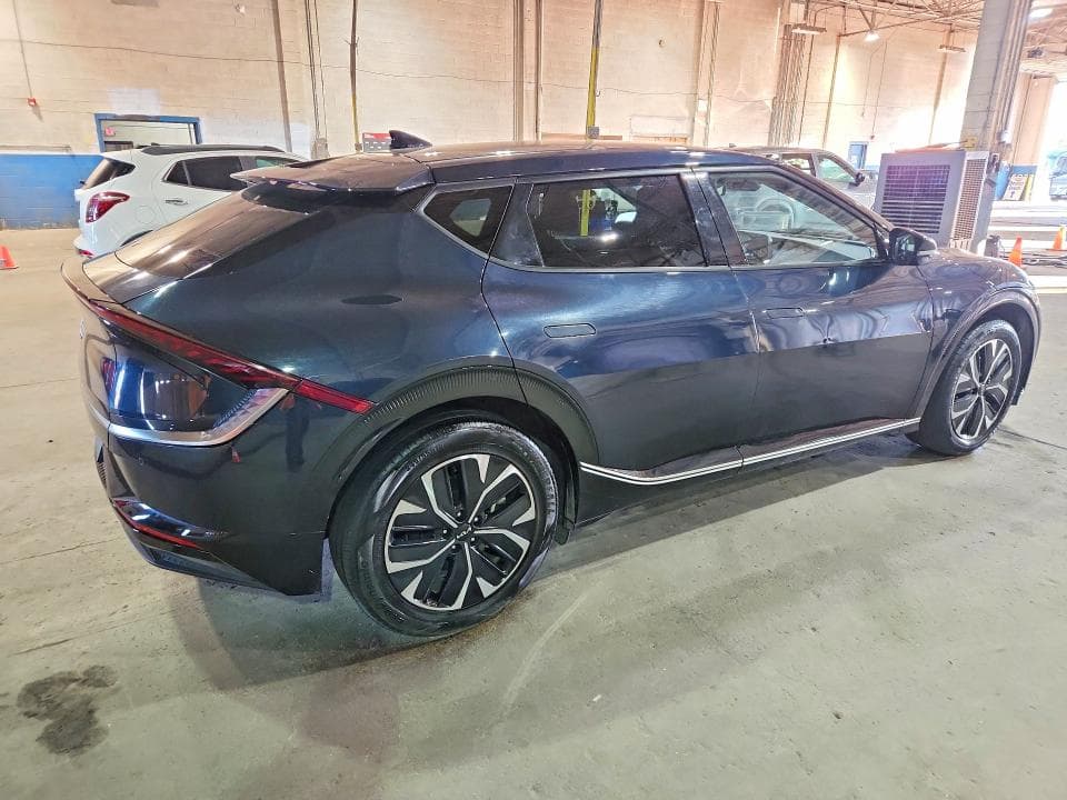 2023 KIA EV6 WIND 3