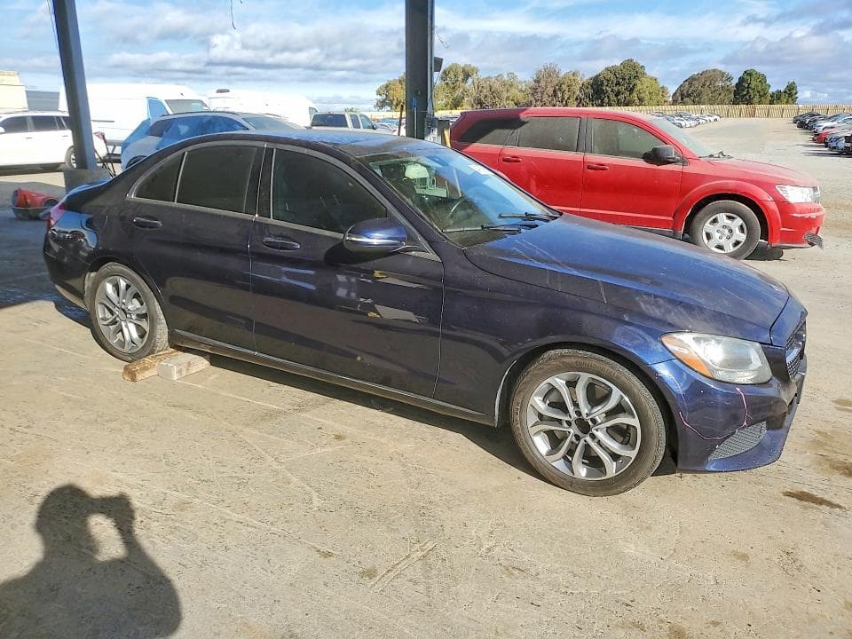 2017 MERCEDES-BENZ C 300 4