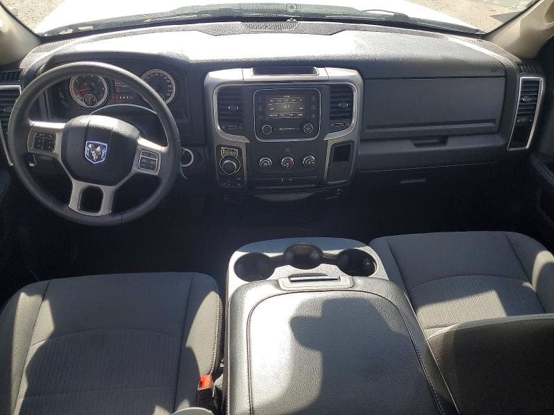 2024 RAM 1500 CLASSIC SLT 8