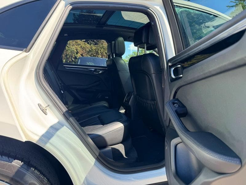 2020 PORSCHE MACAN 6