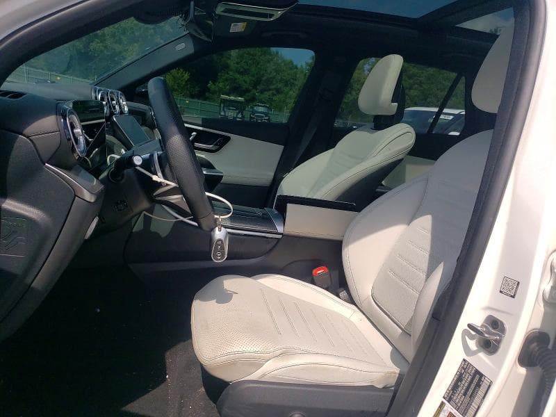 2025 MERCEDES-BENZ GLC 300 4MATIC 7