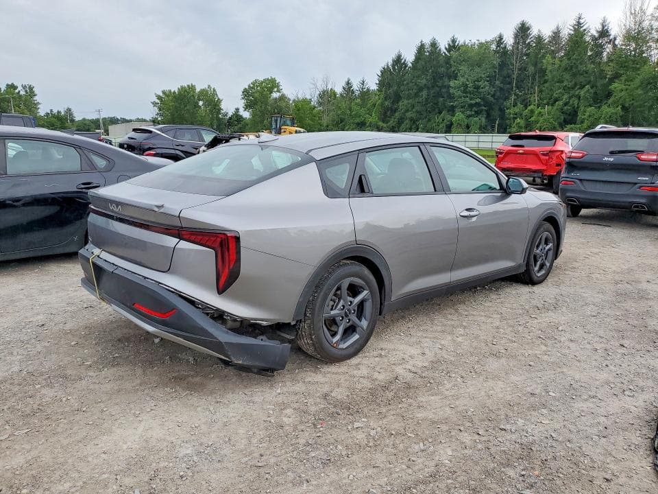 2025 KIA K4 LXS 3